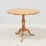 1689 3260 TEA TABLE